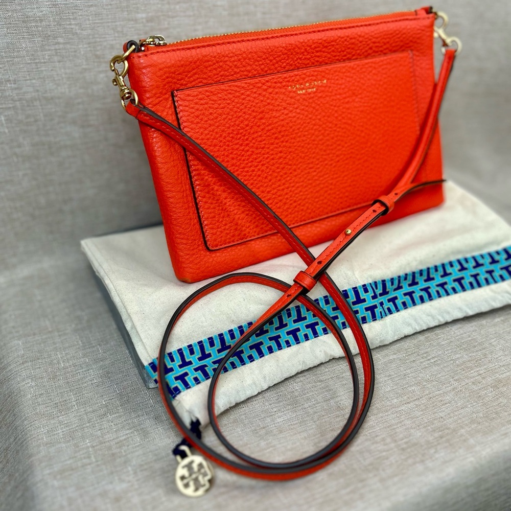 NWOT Tory Burch Leather Crossbody Wallet – Orange Red, Gold Hardware + Dust Bag